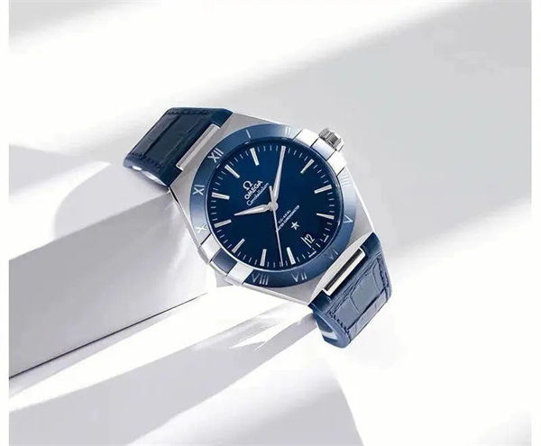 手表停摆解决方案：全方位解析欧米茄手表故障排除技巧（图）